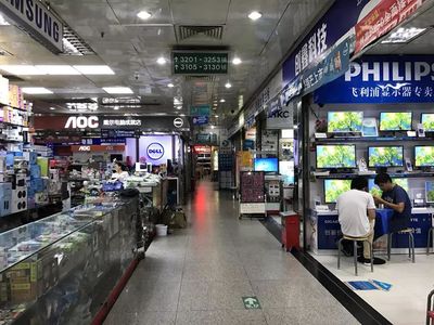 佛山電腦城 昔日輝煌不再，租金減半仍難掩市場寒潮